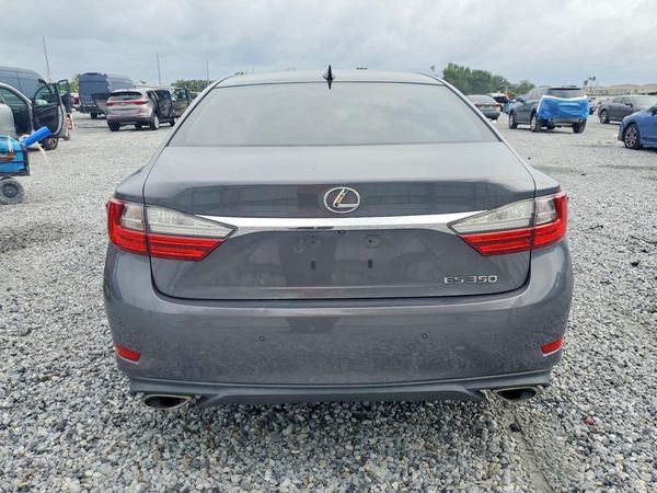 2016 LEXUS ES
