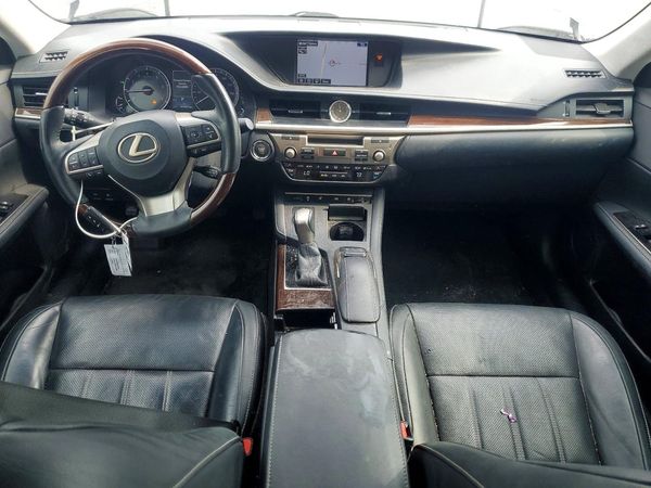 2016 LEXUS ES