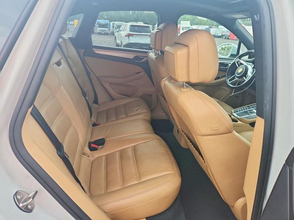 2018 PORSCHE MACAN Macan GTS
