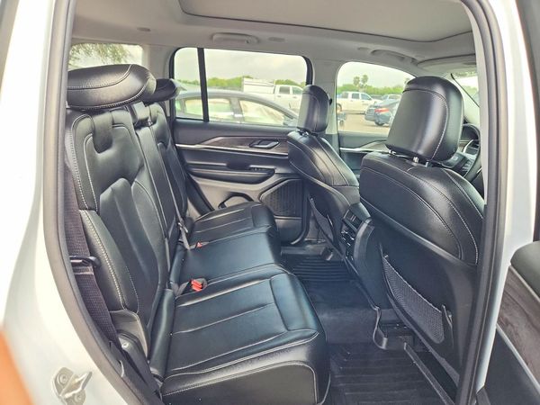 2024 JEEP GRAND CHEROKEE