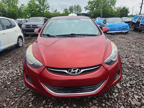 2013 HYUNDAI ELANTRA