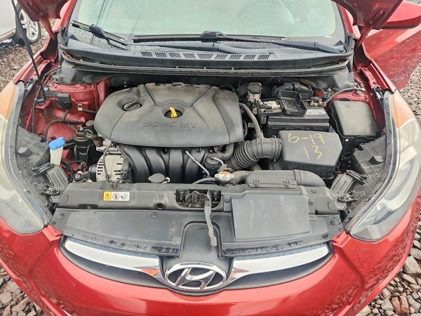 2013 HYUNDAI ELANTRA