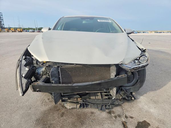 2017 HYUNDAI ELANTRA SE Base