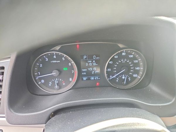2017 HYUNDAI ELANTRA SE Base