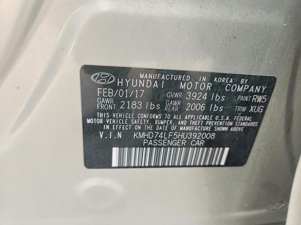 2017 HYUNDAI ELANTRA SE Base