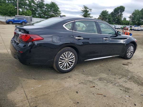 2016 INFINITI Q70L