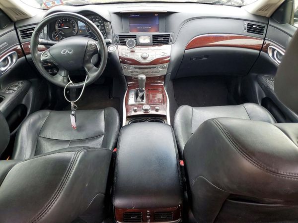 2016 INFINITI Q70L