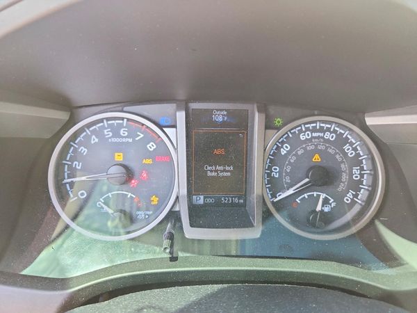 2018 TOYOTA TACOMA