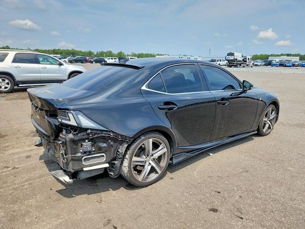 2017 LEXUS IS