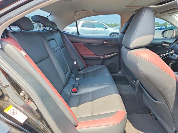 2017 LEXUS IS