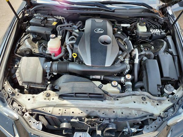 2017 LEXUS IS
