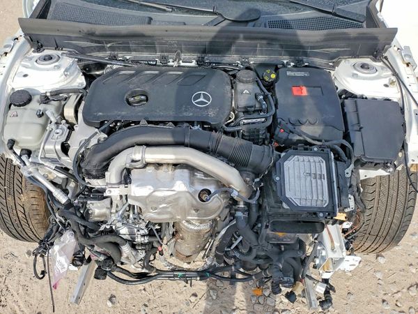 2025 MERCEDES-BENZ GLB GLB250 4MATIC
