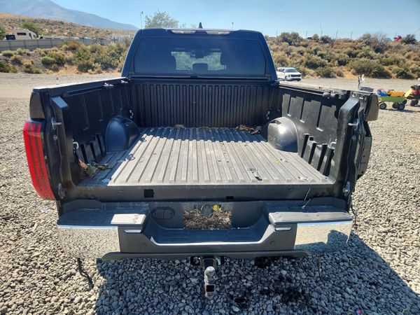 2025 TOYOTA TUNDRA