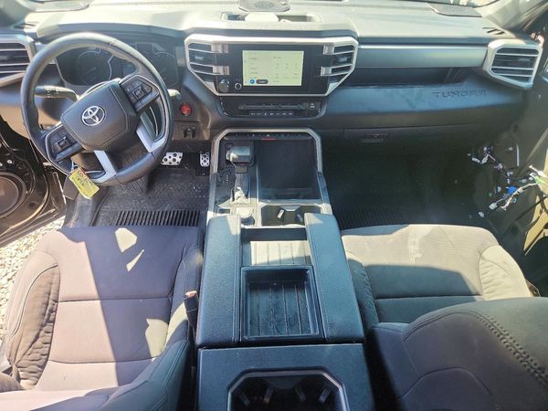 2025 TOYOTA TUNDRA