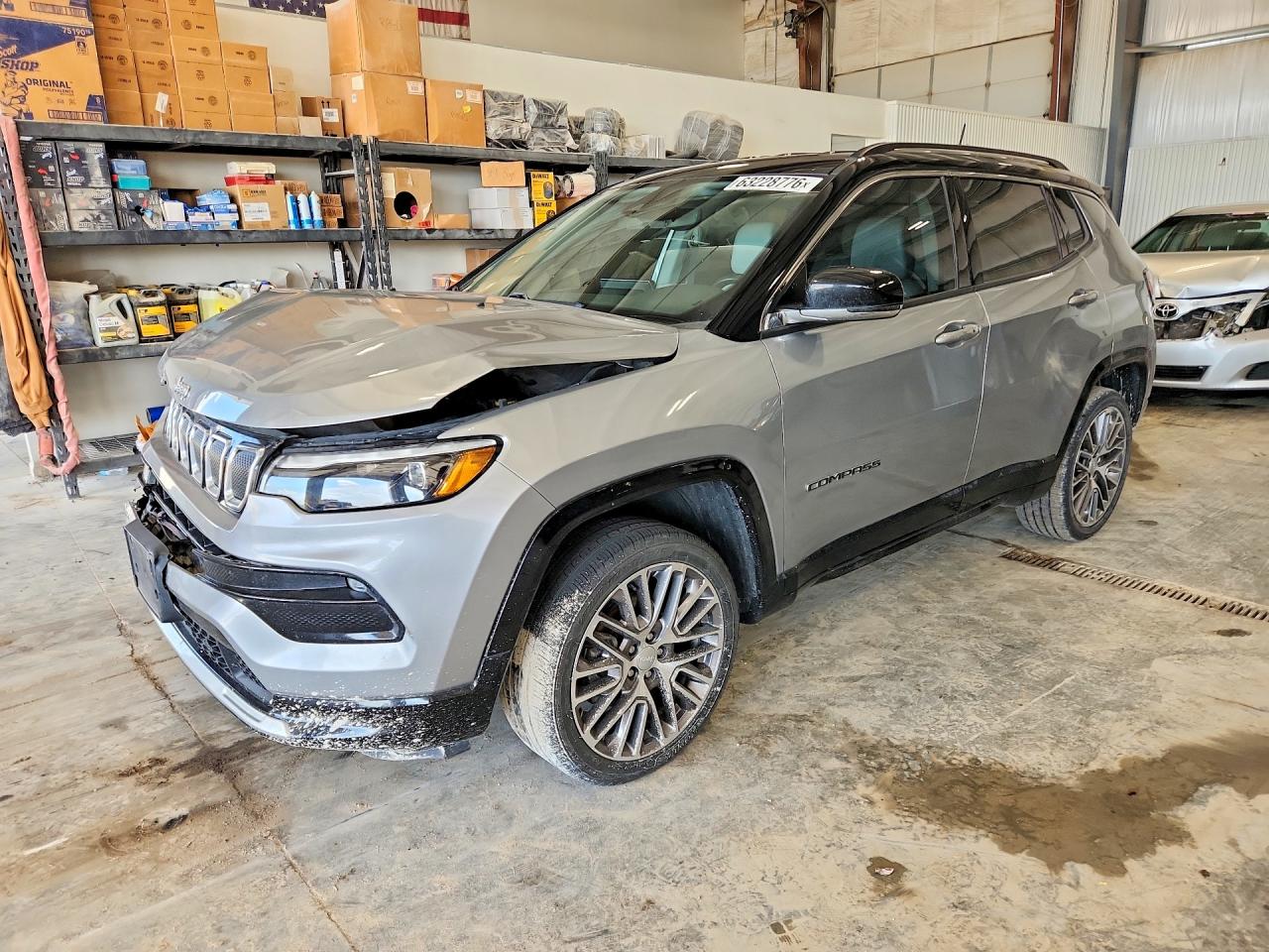 2022 JEEP COMPASS Limited