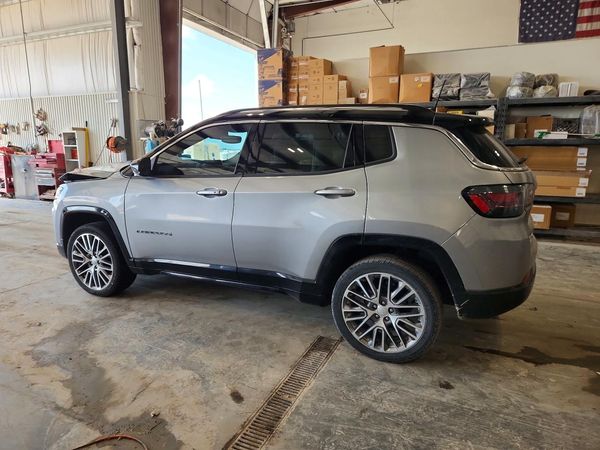 2022 JEEP COMPASS Limited