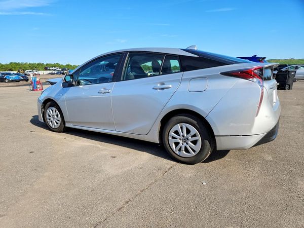 2018 TOYOTA PRIUS