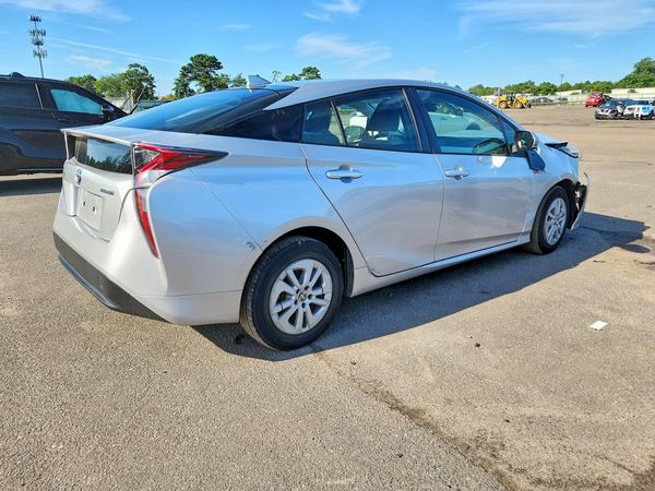 2018 TOYOTA PRIUS