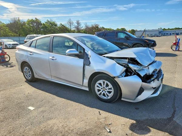 2018 TOYOTA PRIUS