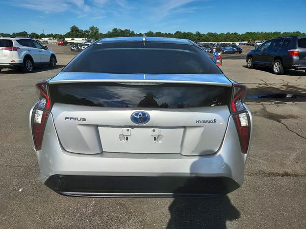 2018 TOYOTA PRIUS