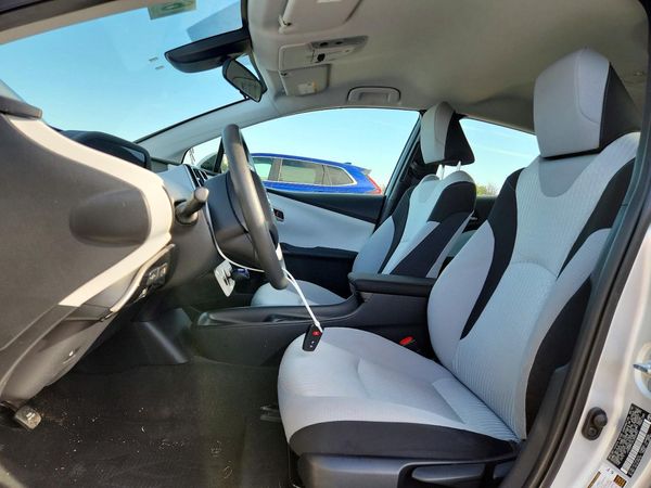 2018 TOYOTA PRIUS