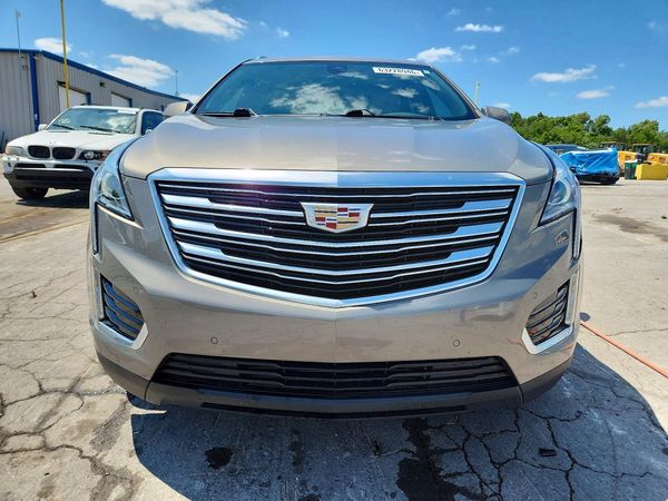 2019 CADILLAC XT5 Luxury