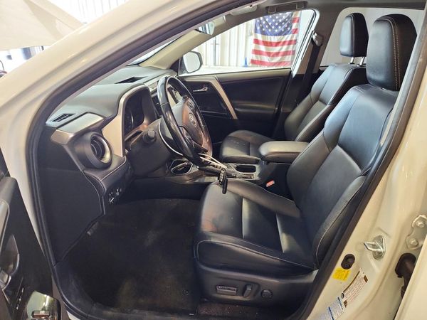 2018 TOYOTA RAV4 Ltd