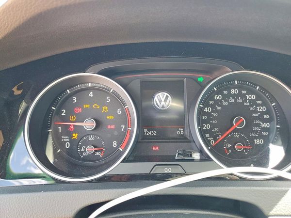 2019 VOLKSWAGEN GTI