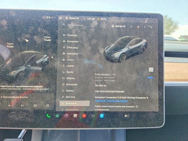2024 TESLA MODEL Y