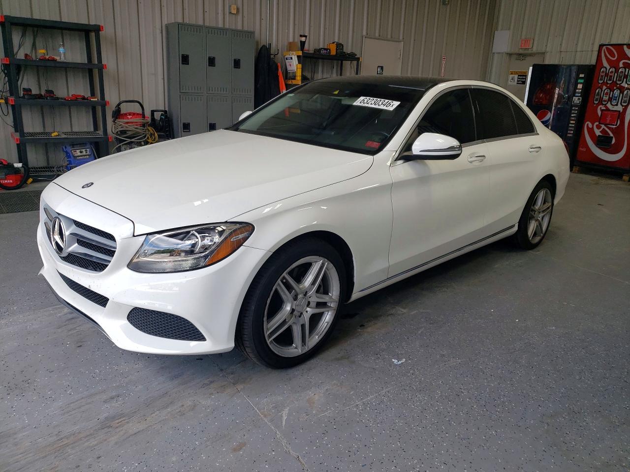 2016 MERCEDES-BENZ C C300