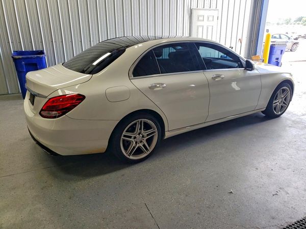 2016 MERCEDES-BENZ C C300