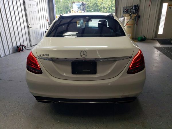2016 MERCEDES-BENZ C C300