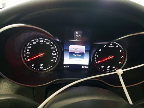 2016 MERCEDES-BENZ C C300
