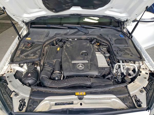2016 MERCEDES-BENZ C C300