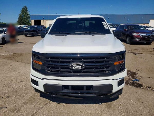 2025 FORD F150 XLT