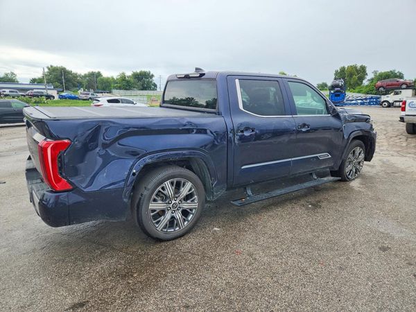 2024 TOYOTA TUNDRA Capstone