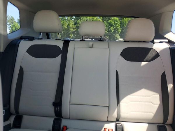 2025 VOLKSWAGEN TAOS SE