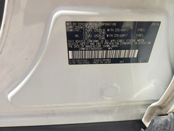 2017 TOYOTA RAV4 XLE