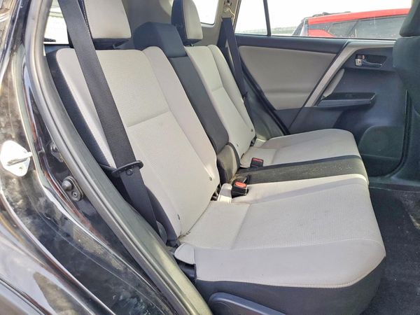 2016 TOYOTA RAV4 XLE (M Grade)