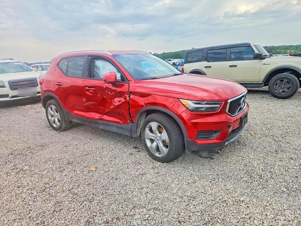 2022 VOLVO XC40 Momentum (excl S60)