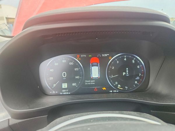 2022 VOLVO XC40 Momentum (excl S60)