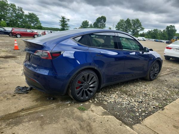 2022 TESLA MODEL Y