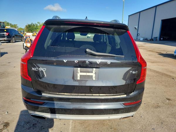 2016 VOLVO XC90