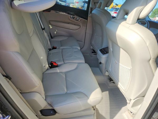 2016 VOLVO XC90