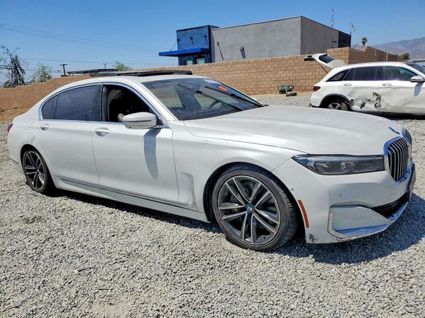 2020 BMW 7 SERIES xDrive — Passenger 3/4