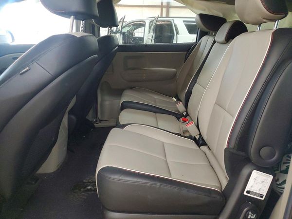 2021 KIA SEDONA LX, EX