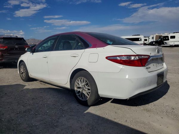 2016 TOYOTA CAMRY
