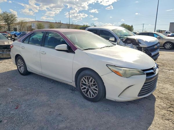 2016 TOYOTA CAMRY