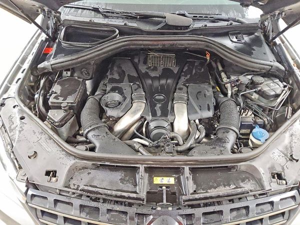 2012 MERCEDES-BENZ ML ML550 4-MATIC
