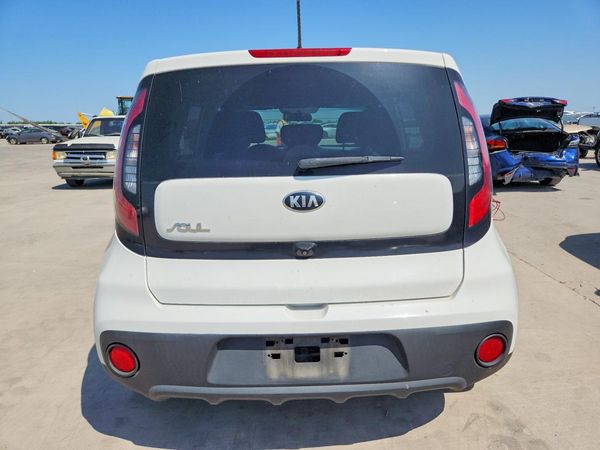 2018 KIA SOUL Base
